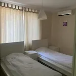 2-bedroom 300m To The * 帕莫瑞