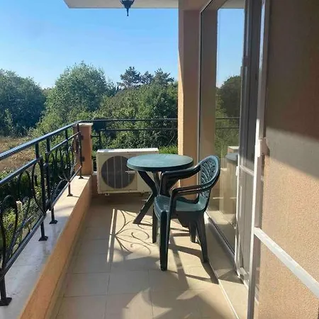 2-bedroom 300m To The * Gmina Pomorie