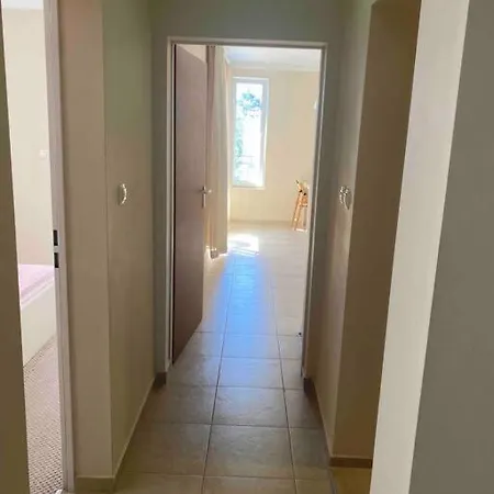 2-bedroom 300m To The Apartament *