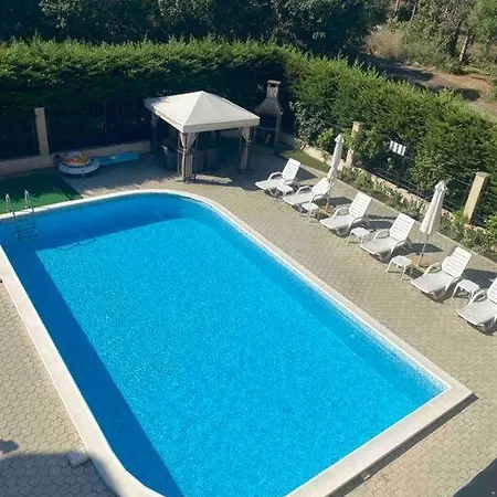 Apartament 2-bedroom 300m To The Gmina Pomorie