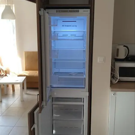 2-bedroom 300m To The Apartament *