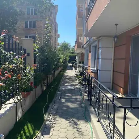 2-bedroom 300m To The * Gmina Pomorie