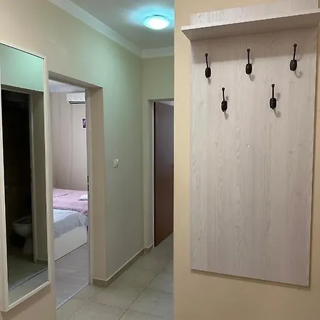 Apartament 2-bedroom 300m To The