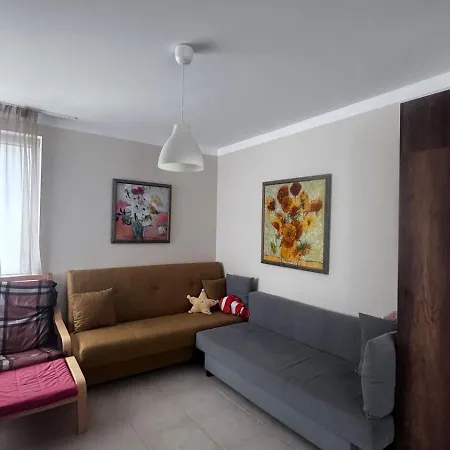 Apartament 2-bedroom 300m To The