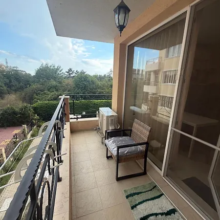 2-bedroom 300m To The Gmina Pomorie